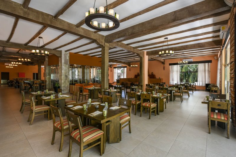 El Dorado Casitas Royale 7