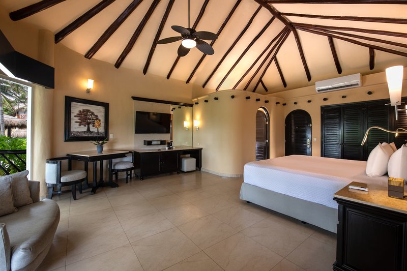 El Dorado Casitas Royale 13