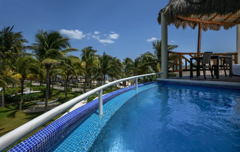 El Dorado Casitas Royale 18