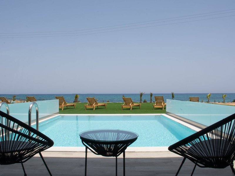 Crete Resort Sea Side Suites 4