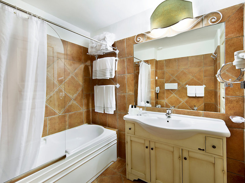 Colonna Resort 32
