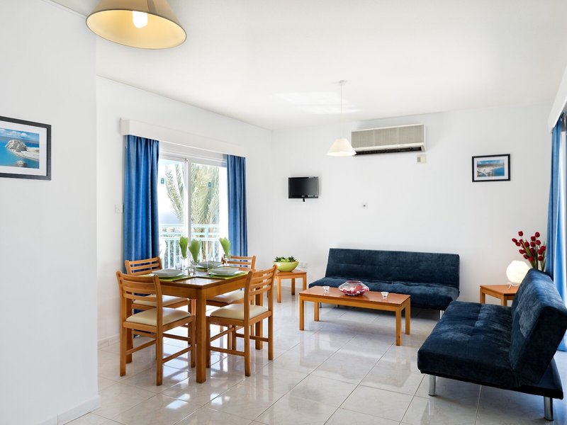 Sunny Hill 10