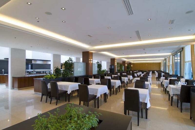 Admiral Grand 14