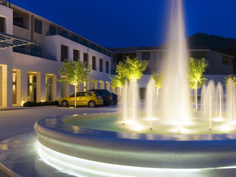 Admiral Grand 4