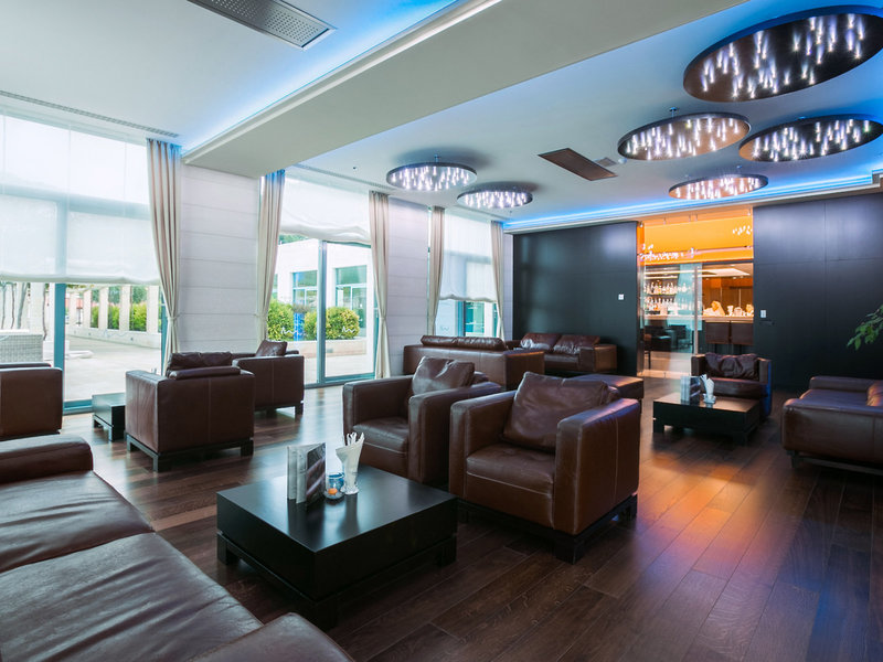 Admiral Grand 33