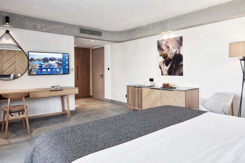Atlantica Caldera Palace 17