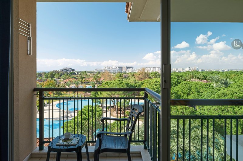IC Hotels Residence 5