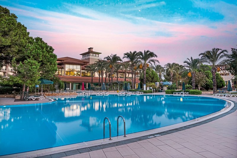 IC Hotels Residence 11