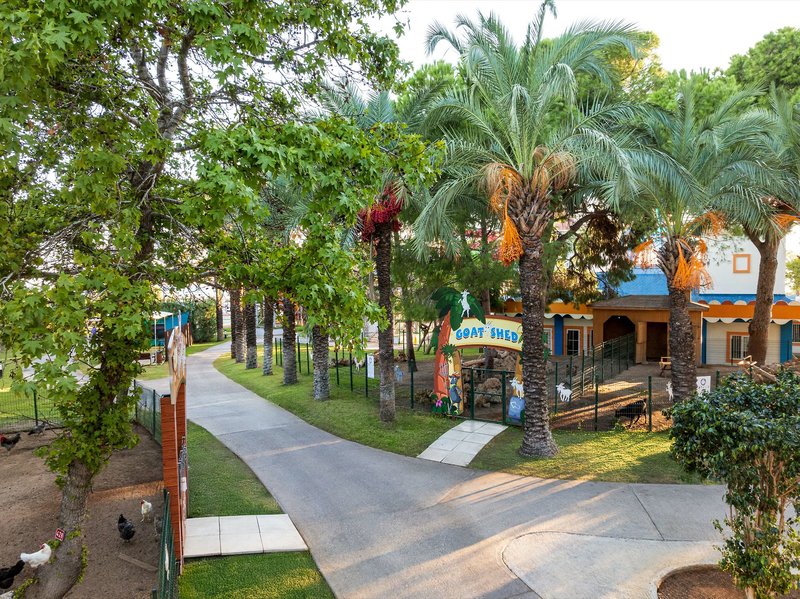 IC Hotels Residence 14