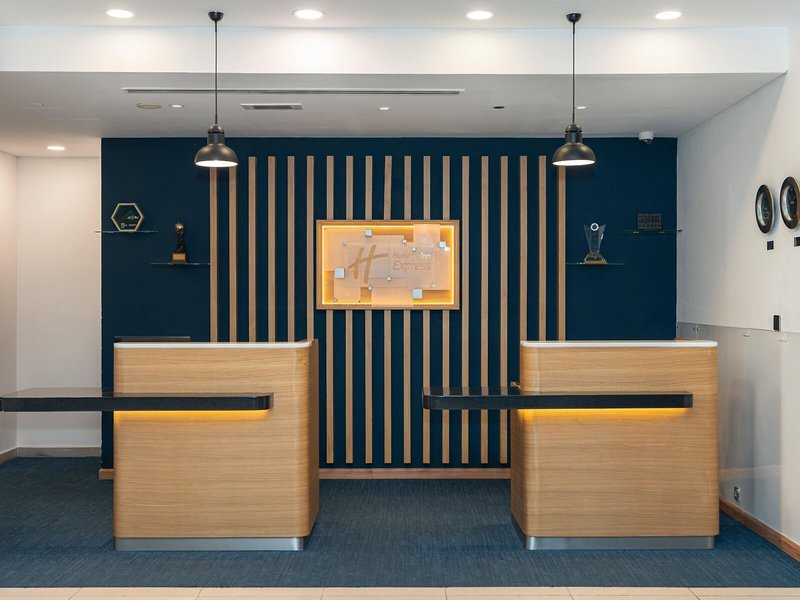 Holiday Inn Express Jumeirah 7