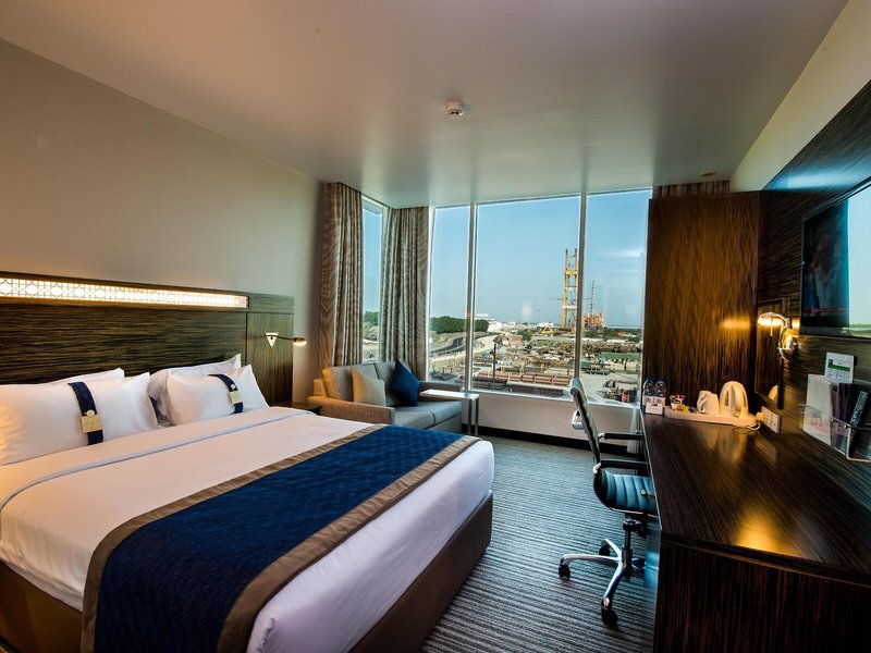 Holiday Inn Express Jumeirah 25