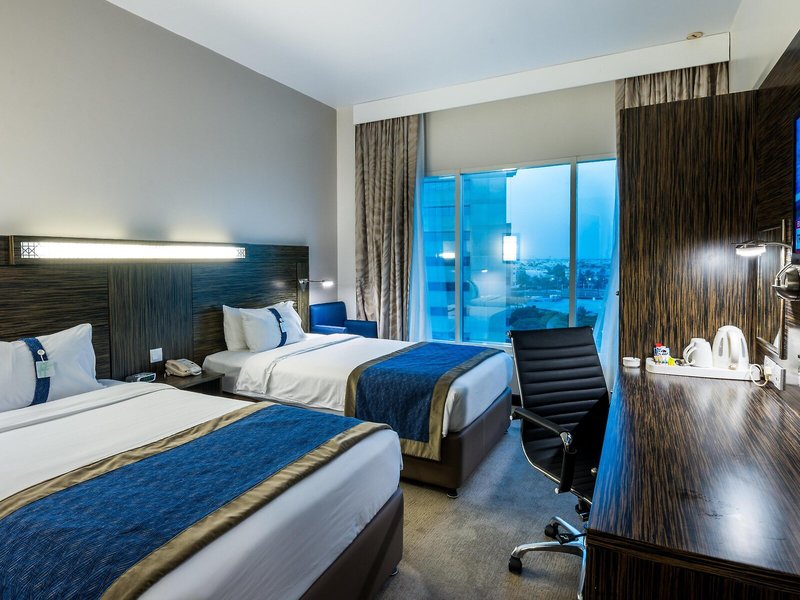 Holiday Inn Express Jumeirah 27