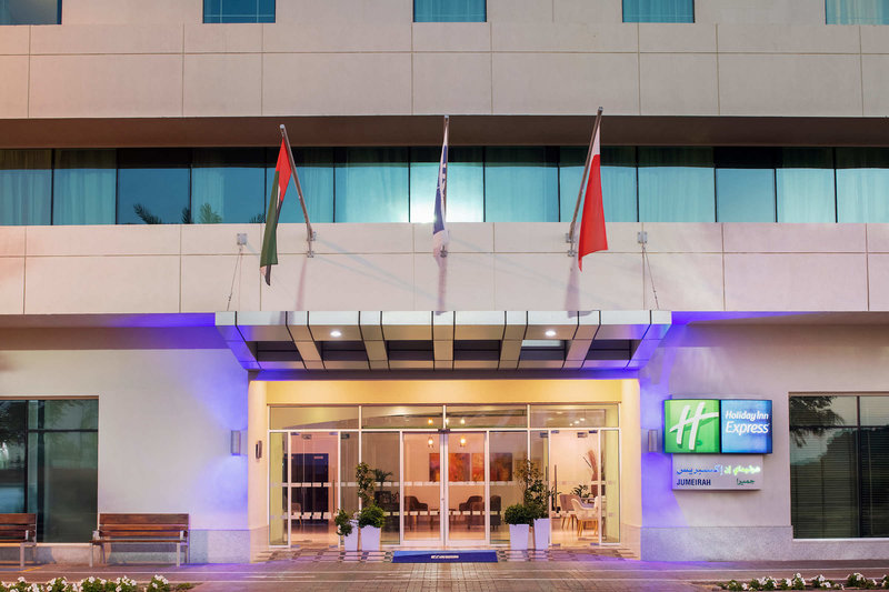 Holiday Inn Express Dubai - Jumeirah 2