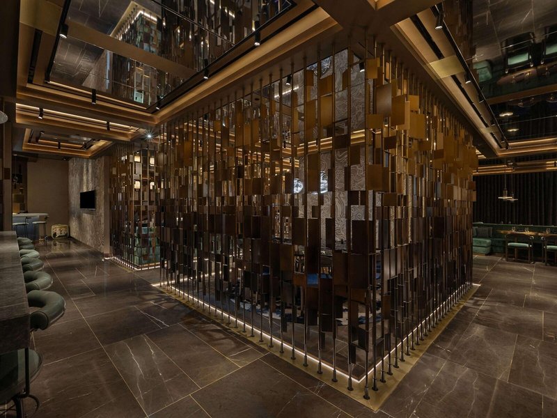 SO/ Uptown Dubai 13
