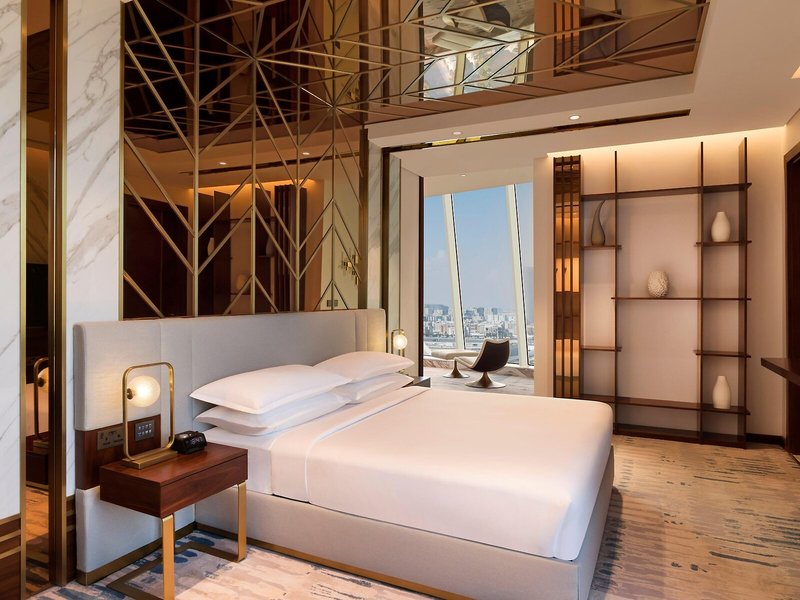 Velero Hotel 34