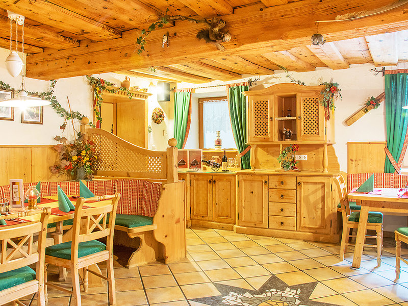 Wohlfühlhotel & Apartments Gell 6