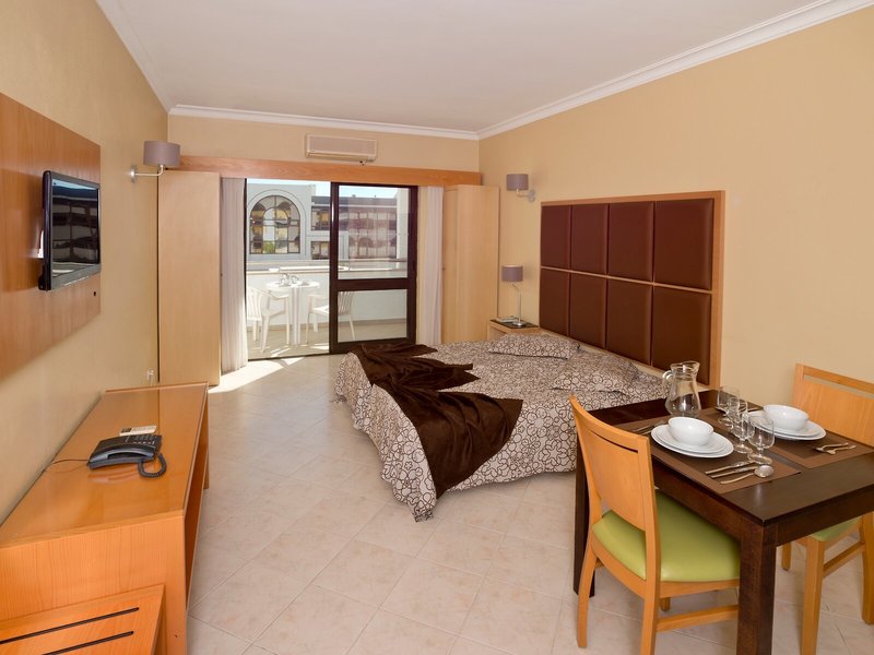 Paladim & Alagoa Mar Aparthotels 50