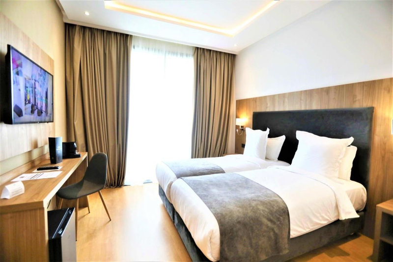 Dominium Hotel 6