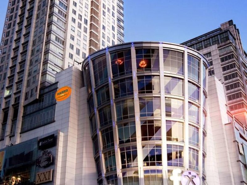 HARRIS Suites FX Sudirman Jakarta 1