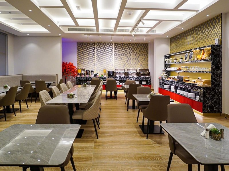 Muscat Express Hotel 12