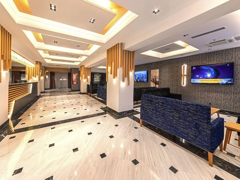 Demiray Hotel 18
