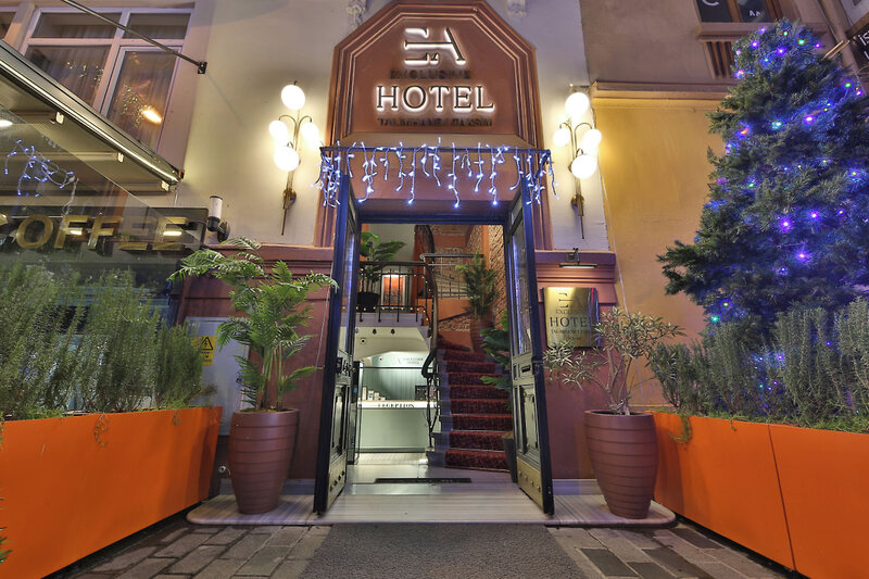 EA Exclusive Hotel 2