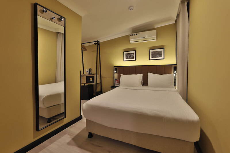 EA Exclusive Hotel 14