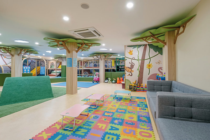 Phuket Emerald Beach Resort 21