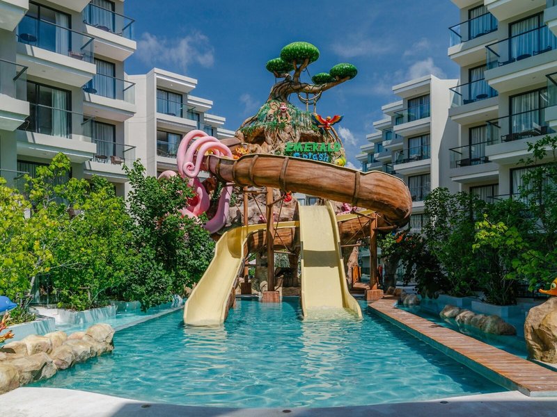 Phuket Emerald Beach Resort 2 - Outdoor Pool