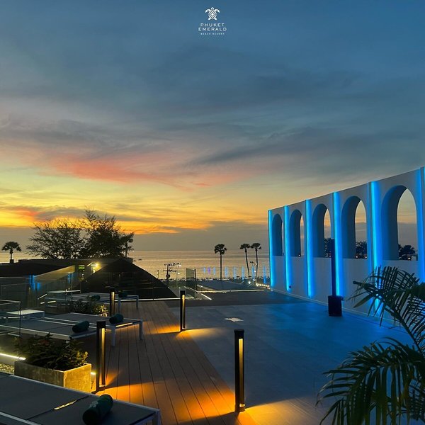 Phuket Emerald Beach Resort 16 - Restaurant