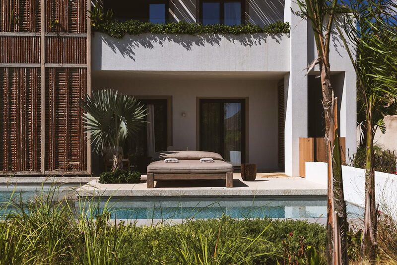 Almi Luxury Rooms 14