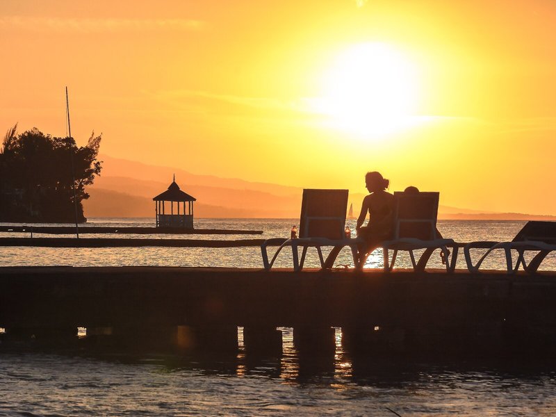 Sand And Tan Beach Hotel 5