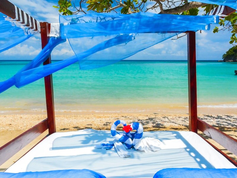 Sand And Tan Beach Hotel 11