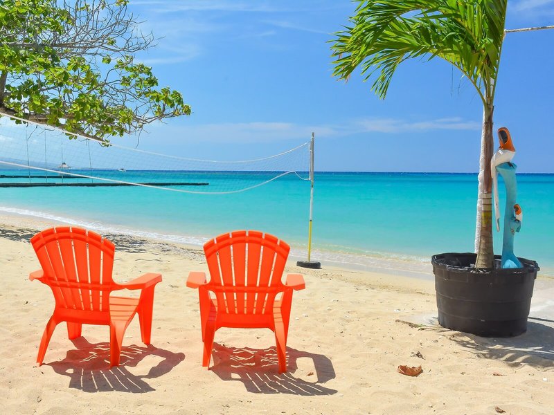 Sand And Tan Beach Hotel 20