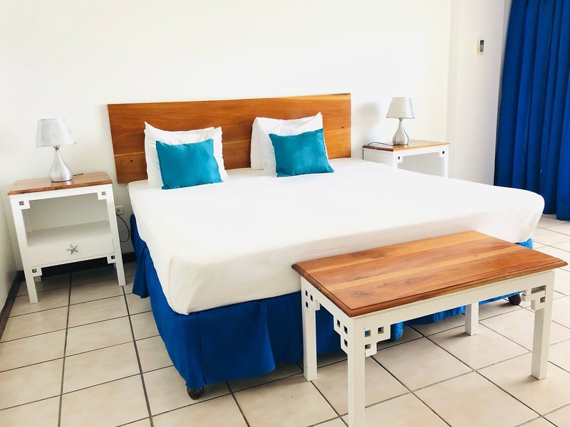 Sand And Tan Beach Hotel 37
