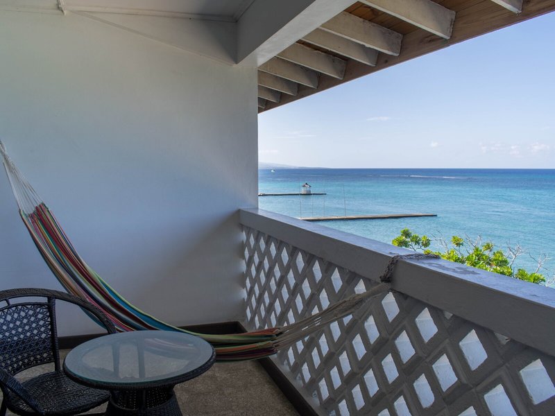 Sand And Tan Beach Hotel 43