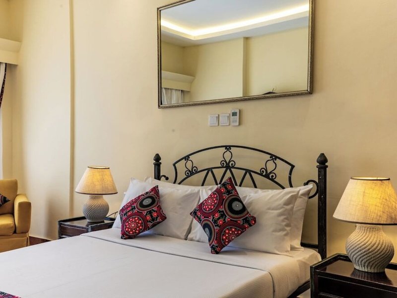 Sentrim Castle Royal 16