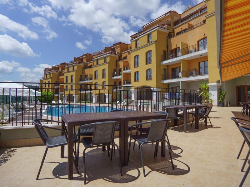 Serena Residence 24