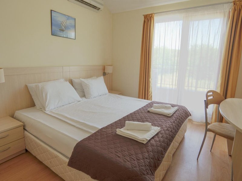 Serena Residence 33