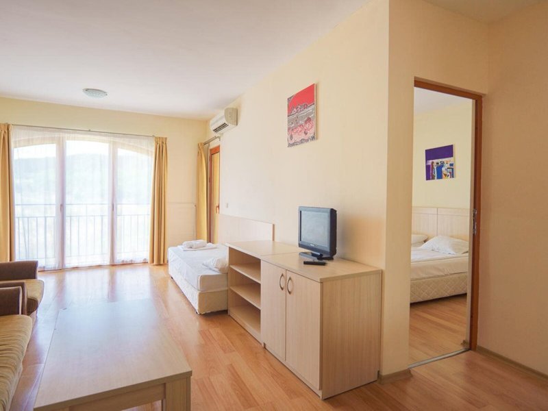 Serena Residence 34