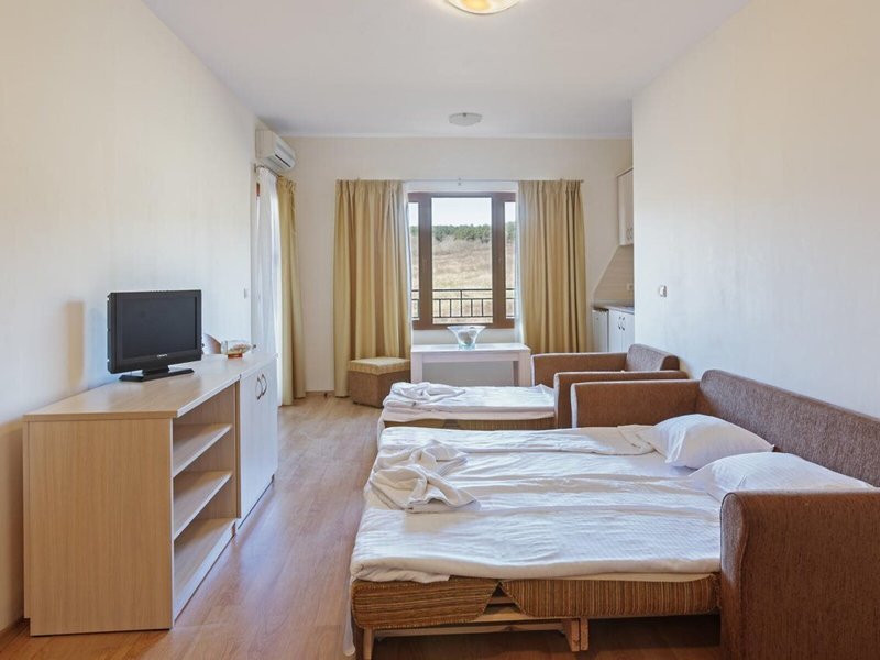 Serena Residence 36