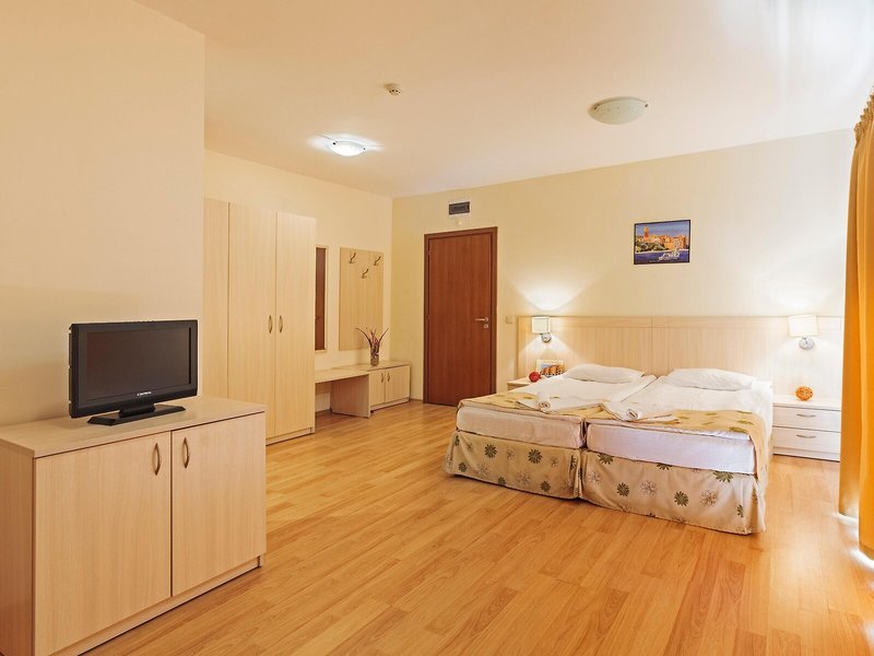 Serena Residence 40