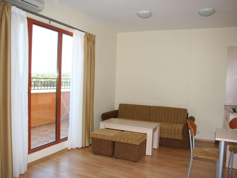 Serena Residence 41