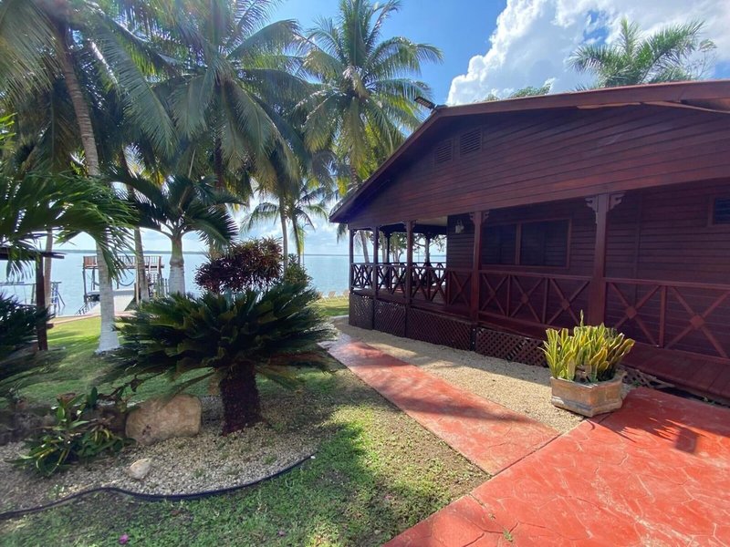 Coras Place Bacalar Lagoon Front 3
