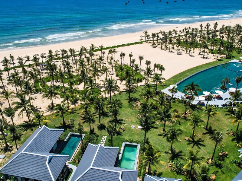 Bliss Hoi An Beach Resort & Wellness 7