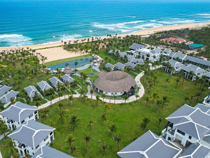 Bliss Hoi An Beach Resort & Wellness 8