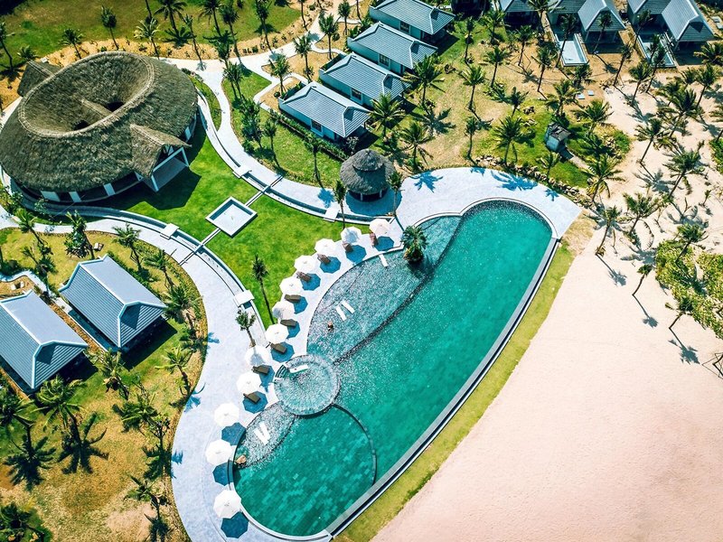 Bliss Hoi An Beach Resort & Wellness 9