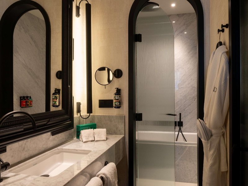 Hotel Montera Madrid, Curio Collection by Hilton 41