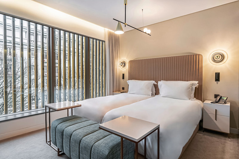 Luster Hotel 5