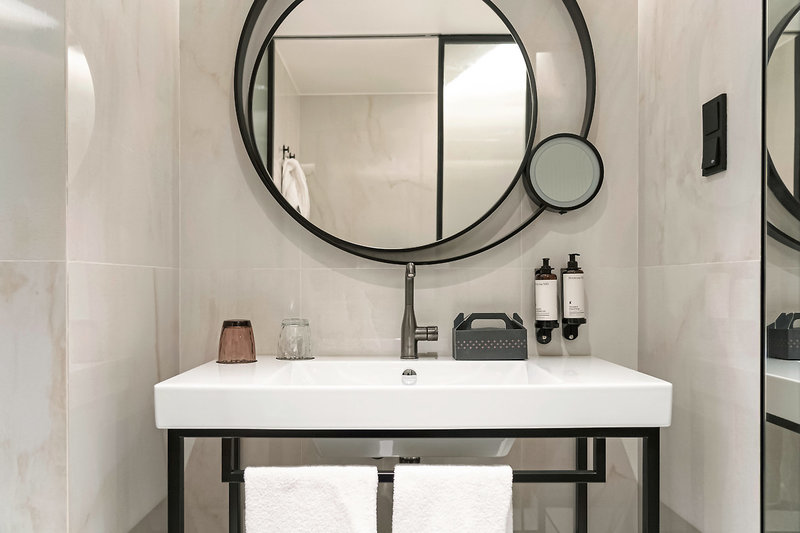 Luster Hotel 10